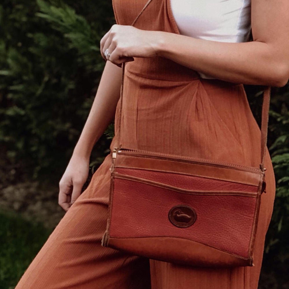 πSALE Vintage Downey and Bourke crossbody bag - Picture 2 of 7
